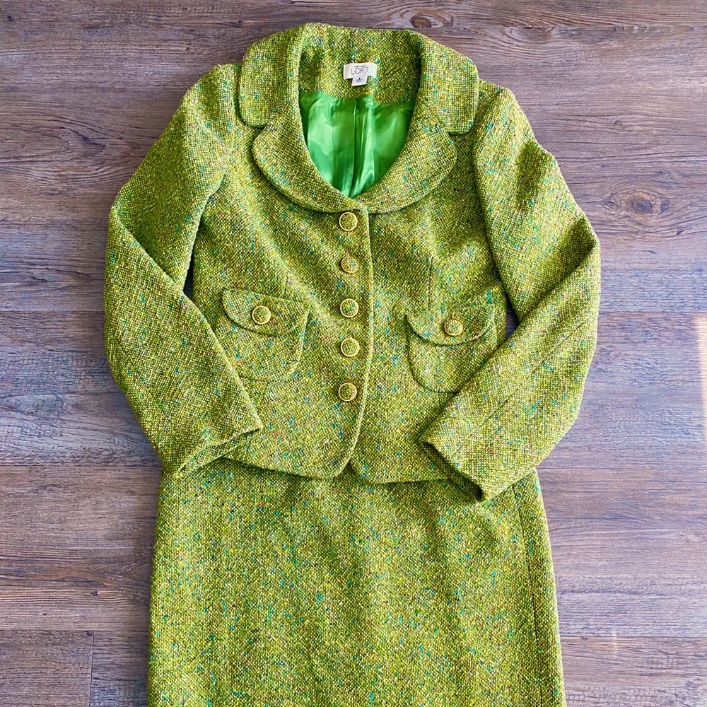 Vintage Loft 2-piece suit. Size 6